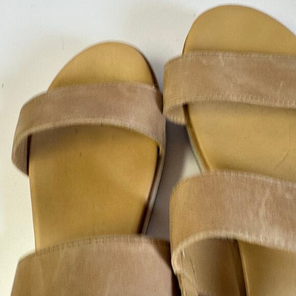 Nisolo Go-To Flatform Sandal in Almond Ankle Strap Size 9.5 Hook & Loop close - Picture 16 of 16